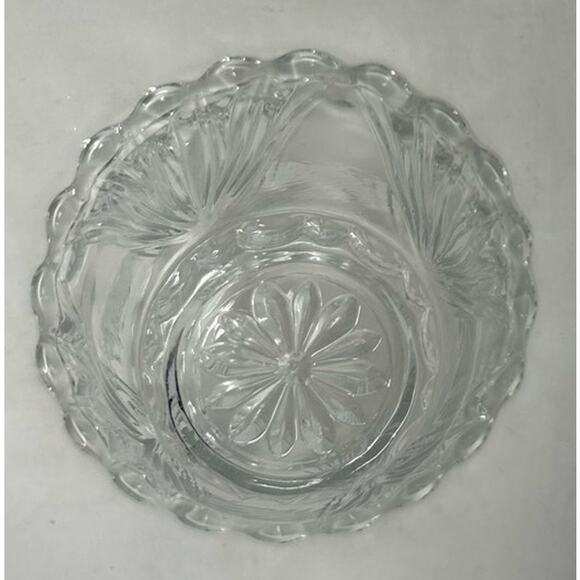 KIG Indonesia Clear Glass Dessert Cup 4" Wide x‎ 3" Tall - Picture 5 of 5